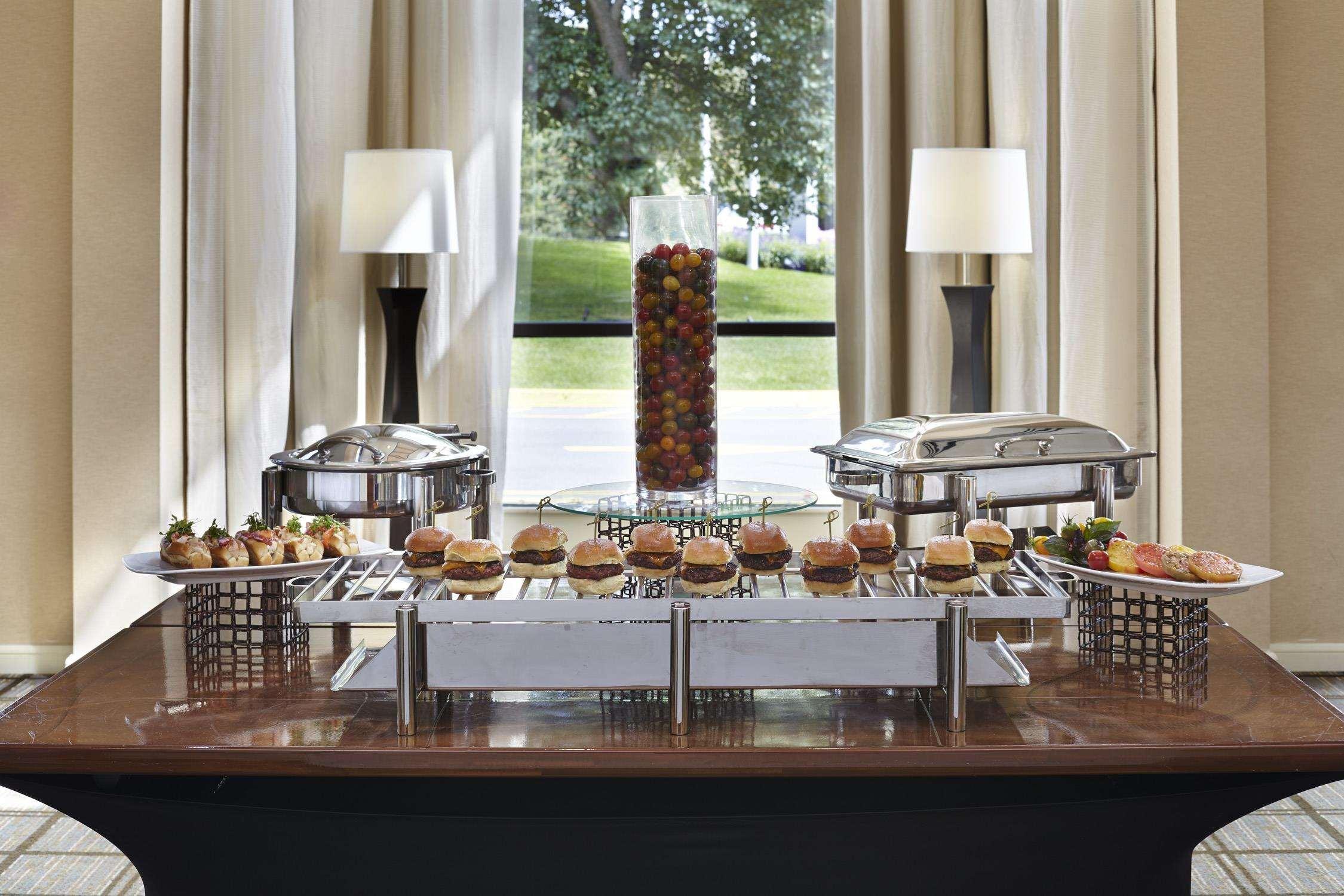 Hotel The Saratoga Hilton Saratoga Springs Exteriér fotografie
